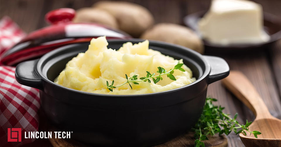Thanksgiving Mashed Potatoes … From Scratch